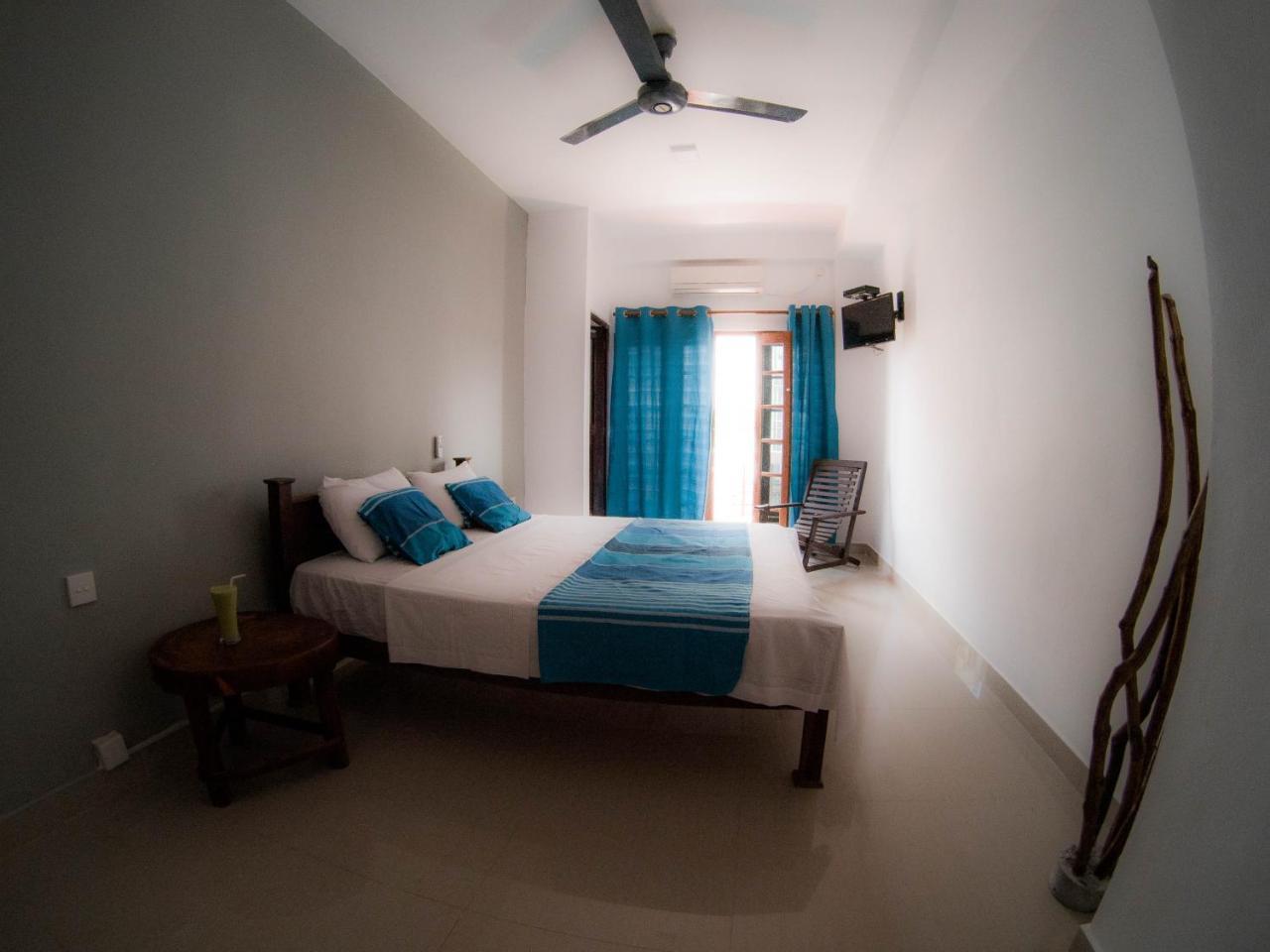 Surf'S Up Hotel Велигама Экстерьер фото