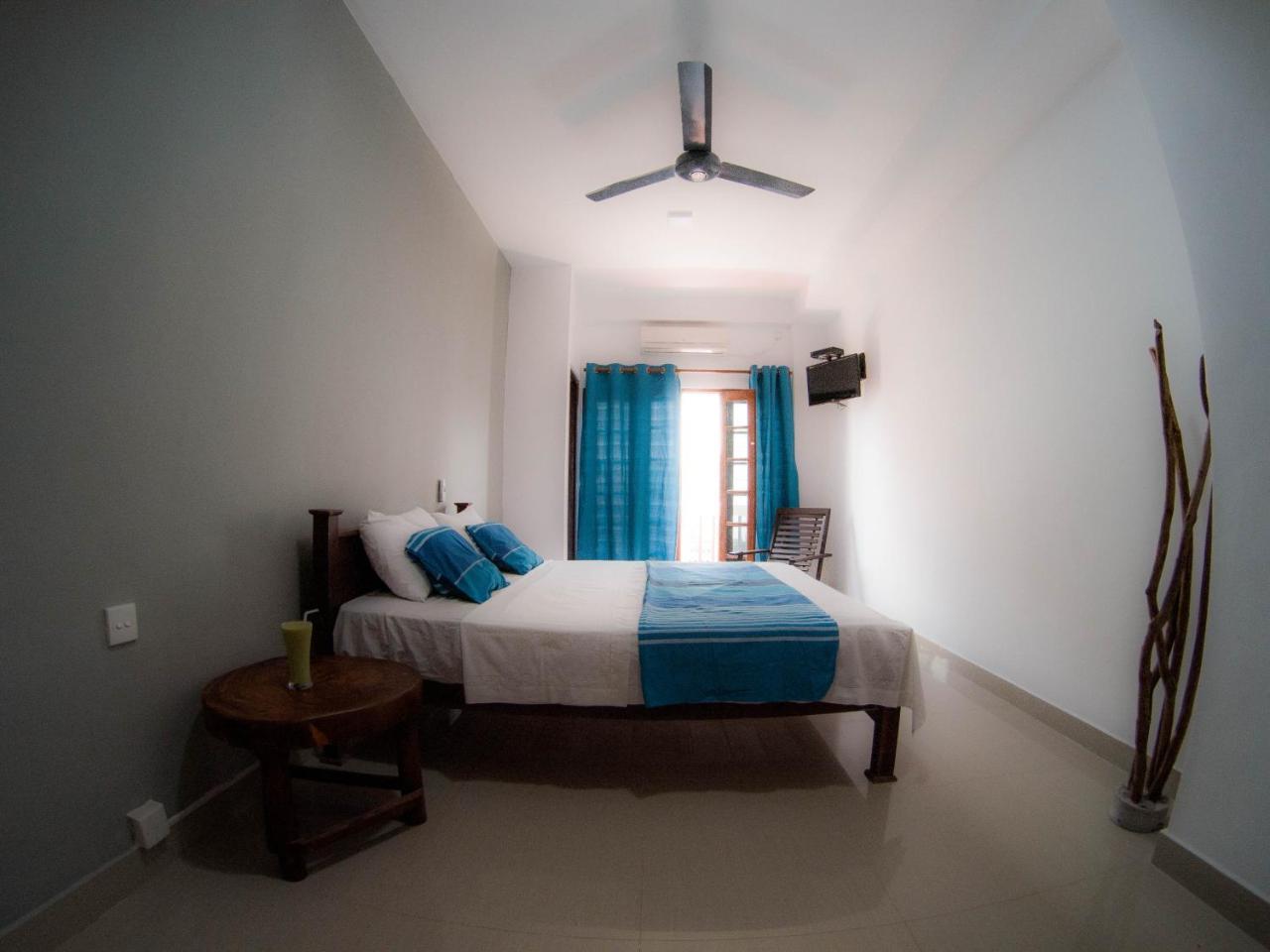 Surf'S Up Hotel Велигама Экстерьер фото