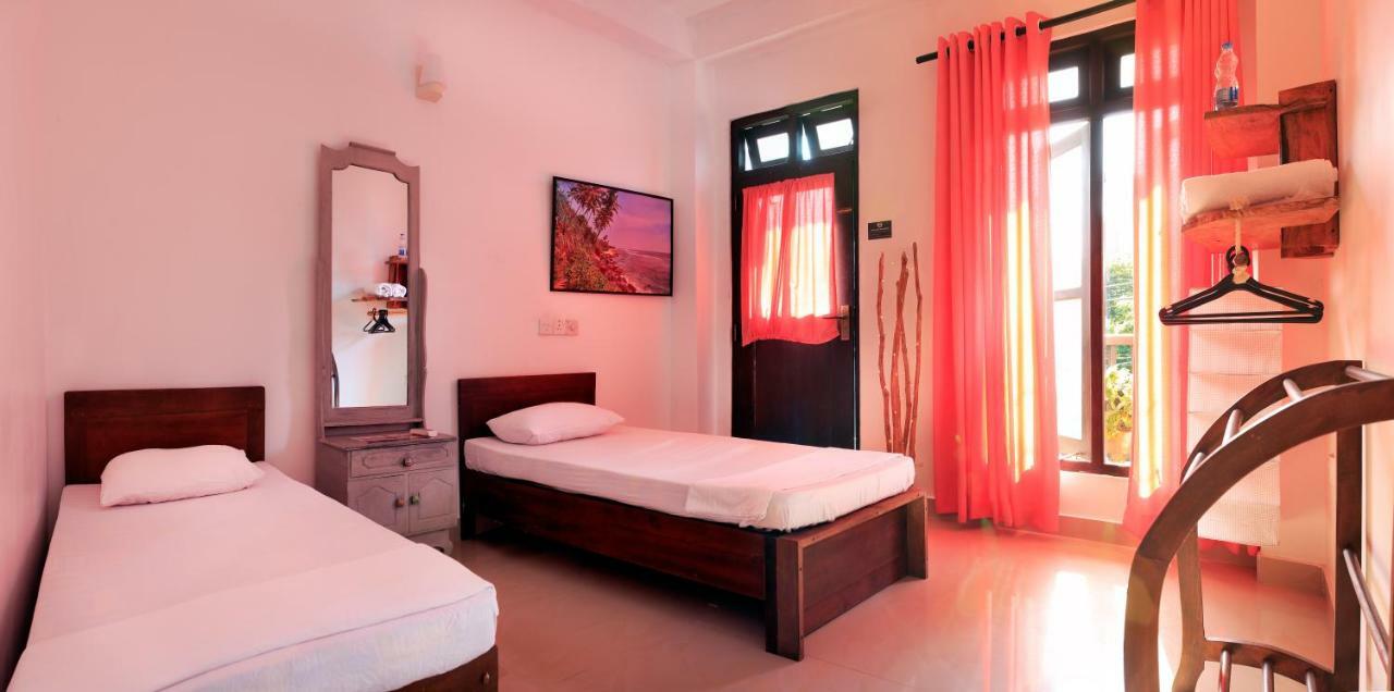 Surf'S Up Hotel Велигама Экстерьер фото